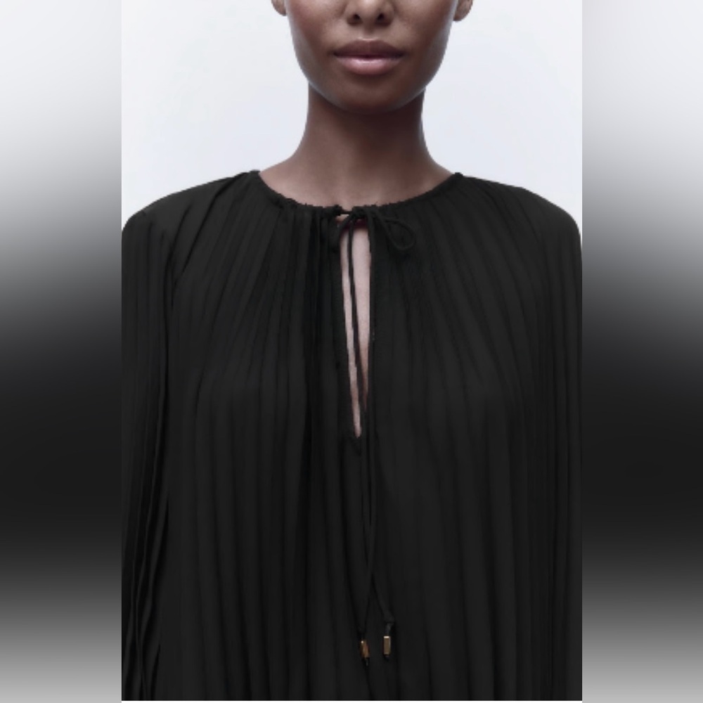 Zara - fine pleated blouse - Picture 3 of 4